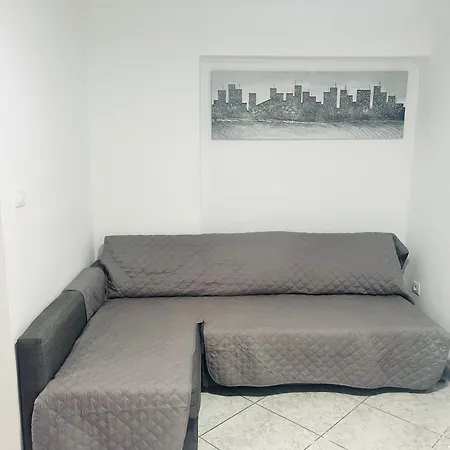 La Estrella, Cristianos Apartmán
